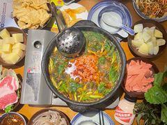 -包整·丝娃娃(一览甲秀楼风景店)