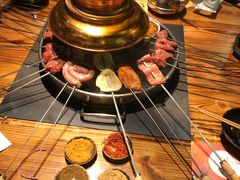 -梁山烤肉(榆林行者武松店)