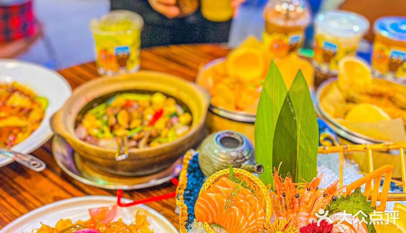 伯友大排档｜开在商场里锅气十足的大排档🥰