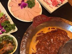 -大龙辣火锅·龙虾·烧烤(湖滨新天地店)