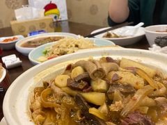 沙茶牛杂煲-赖厨潮汕砂锅粥