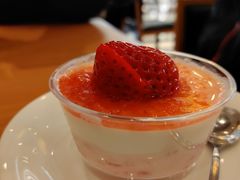 草莓意式奶冻-满记甜品(南京虹悦城三店)