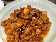 -闫府私房菜·老字号(恒隆店)