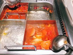 -海底捞火锅鲜切牛肉主题店(长寿路店)
