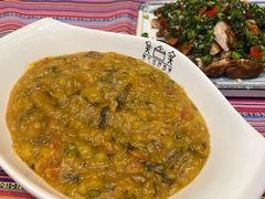 -香巴拉云南餐厅(华莱坞店)