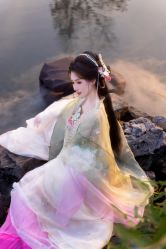 -一揽芳华汉服旗袍体验馆(拙政园店)