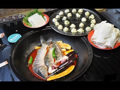 -山河屯铁锅炖(哈西站店)