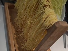 -洪氏嗨捞·广东猪肚鸡·椰子鸡火锅(西咸万象城店)