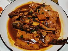昂刺鱼炖豆腐-南大国际会议中心