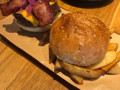 经典大汉堡-The Diner X餐厅(青岛万象城店)