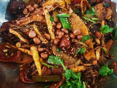 -愉肴麻辣香锅(中山路店)