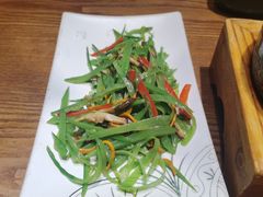 -云海肴·汽锅鸡·云南菜(天山百盛优客店)