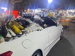 -吴山路夜市