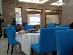 大堂-巨元河鲜酒楼·清远特色菜名店(英德店)