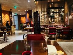 -恰餐厅及酒吧 CHAR Bar & Grill (北京丽都皇冠假日店)