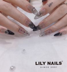 -LILY NAILS美甲美睫
