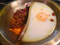 -沸炉重庆老火锅(军事博物馆店)