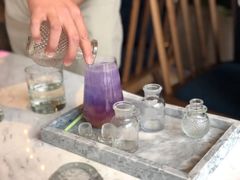 魔法药剂师蝶豆花气泡汁-The Rug Cafe(王府中环店)