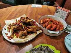 -川流不息·地道川菜·小龙虾(新松江路店)