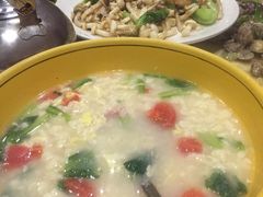 -鑫渔港海鲜本地菜·山海关浑锅(东戴河店)