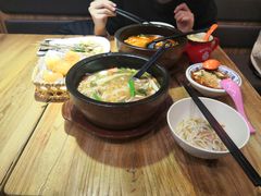 -蒙自源过桥米线(红谷滩万达店)