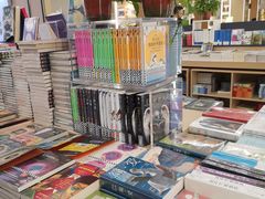 -新华书店(泉城路店)