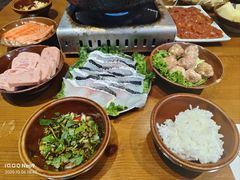 -黔有有贵州酸汤夺夺粉火锅(五味十字店)