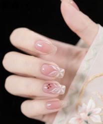 -桃色美甲沙龙