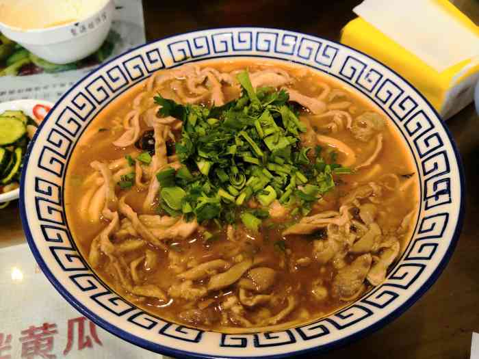 聚源烩饼(蒲城店)-"品尝了高力肉烩饼,高力肉有点像小酥肉,面.