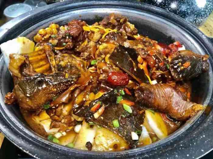 一品香碳火烤肉-"串串[调皮]炒实蛋[调皮]烤肉全是这么的.