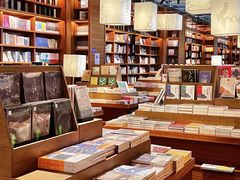 -上海三联书店READWAY(华中首店)