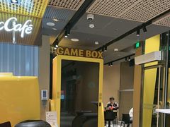 -麦当劳(中二横路店)