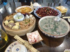 -黄桷树曹家私房菜(江与城店)