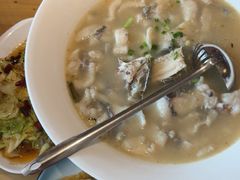 -严记小天府酸菜鱼(西四路店)