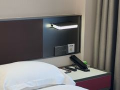 -府上酒店(广州火车站越秀公园地铁站店)