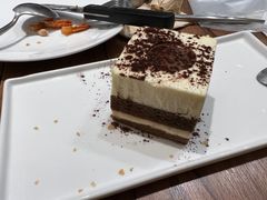 -必胜客(远大路店)