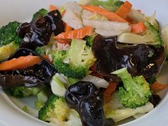 -雪湖煜辰鱼头老店(雪野湖店)