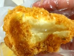 蟹黄酥松小贝-鲍师傅糕点(西站店)
