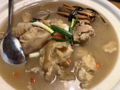 -头上红煨盐鸡·非遗院子餐厅