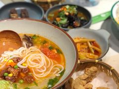 -百春原湖南牛肉粉(百联世纪店)