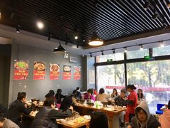 大堂-范贤光鸡公煲(平乐园总店)