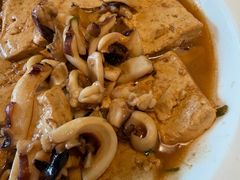 墨鱼烧崂山豆腐-开海·红岛海鲜虾水饺(石老人店)