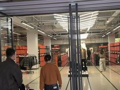 -王府井奥莱临潼小镇(临潼店)