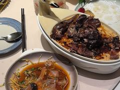 -八府香鸭·啫啫煲(华山路店)