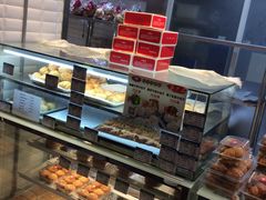面包甜点陈列柜-白玉兰食品(甜云店)