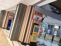 -UME影城宁波镇海店(万科广场中国巨幕店)