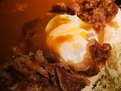 温泉蛋牛肉咖喱饭-醉虎传(南锣鼓巷店)