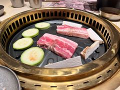 -蚂蚁洞·烤肉大营地(上海静安大悦城店)
