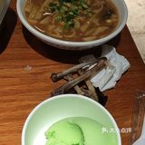 于是我白螵了一顿丰盛的晚餐哈哈哈哈哈哈服务非常好