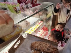 -好利来(康虹路店)